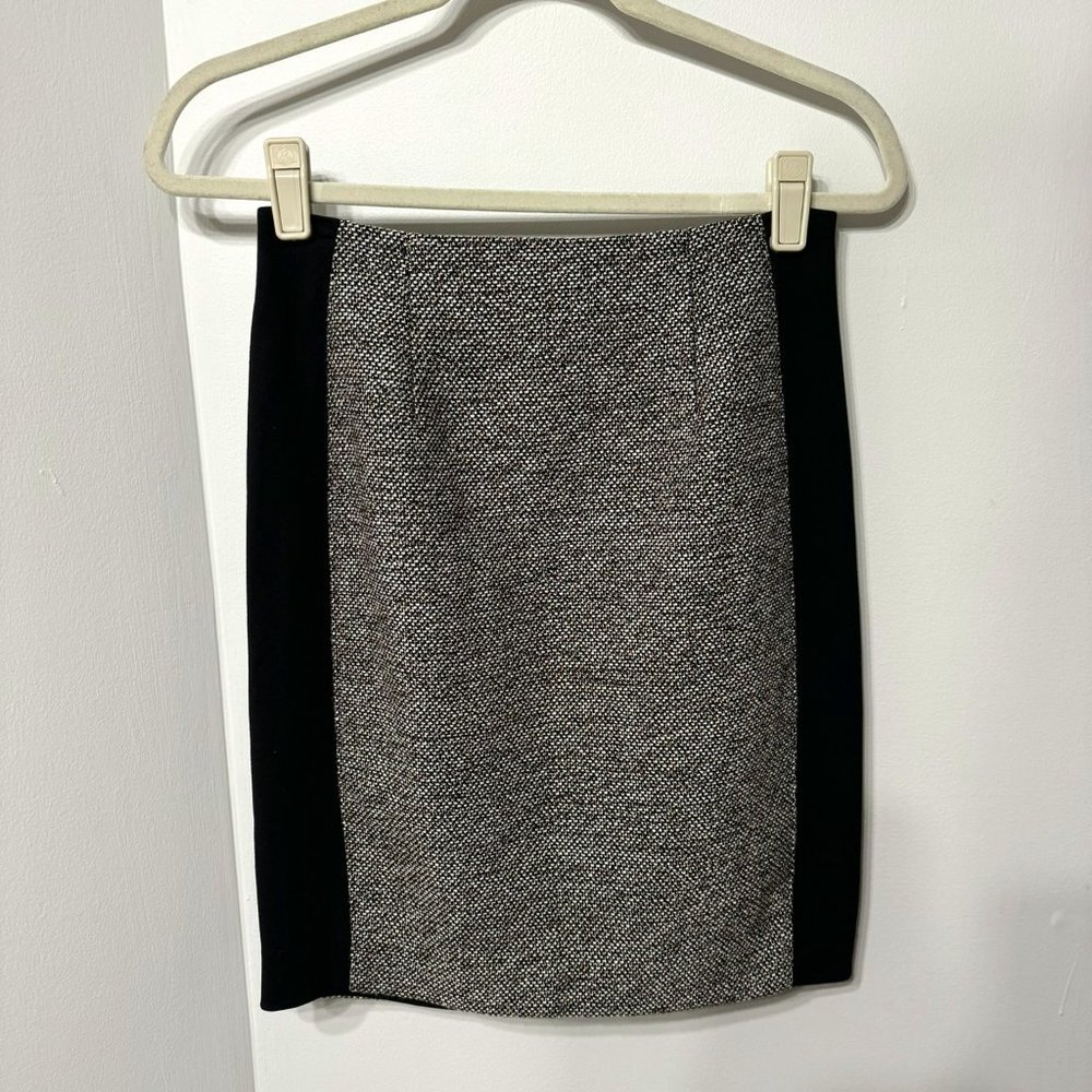 White House Black Market Skirt - Size 0